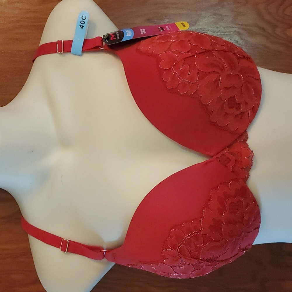 Maidenform push-up bra NEW. 40C